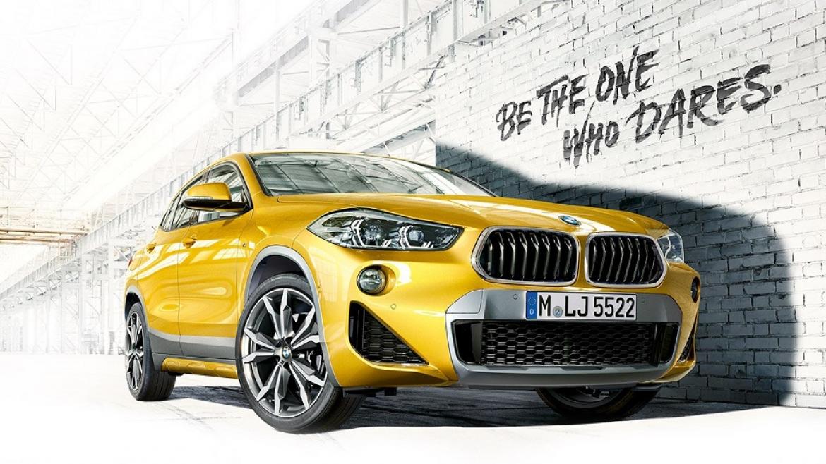 BMW X2.